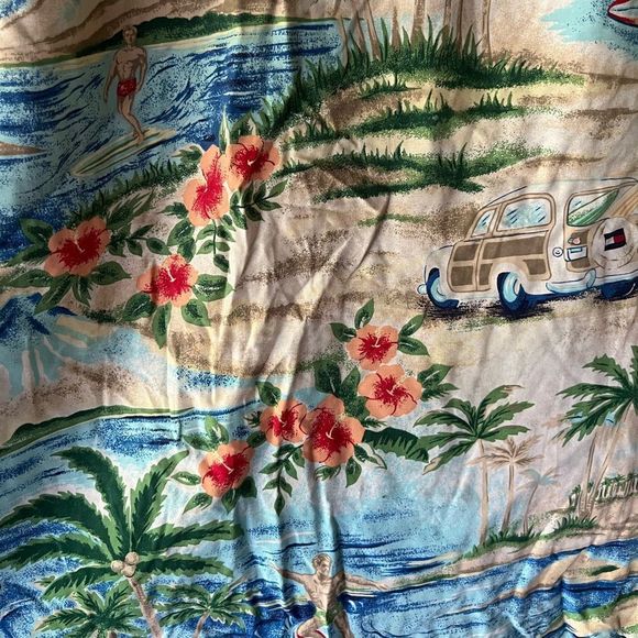 Tommy Hilfiger Vintage Beach Button Down Shirt - Picture 5 of 8